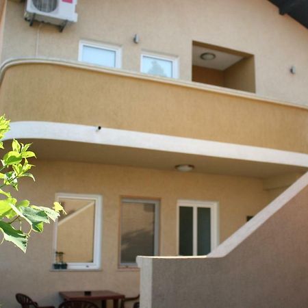 Apartments Emerald Ulcinj Ngoại thất bức ảnh