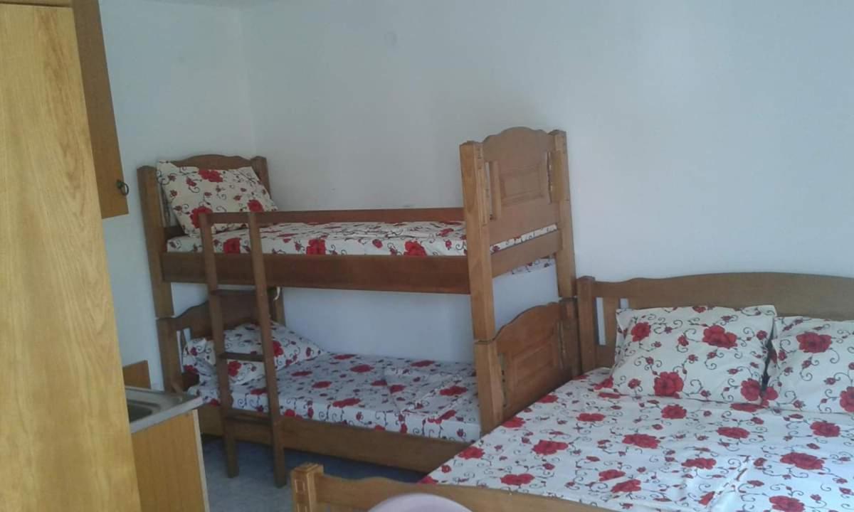 Apartments Emerald Ulcinj Ngoại thất bức ảnh