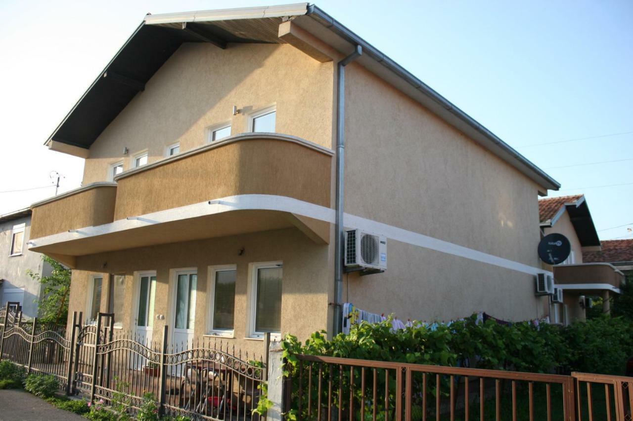 Apartments Emerald Ulcinj Ngoại thất bức ảnh