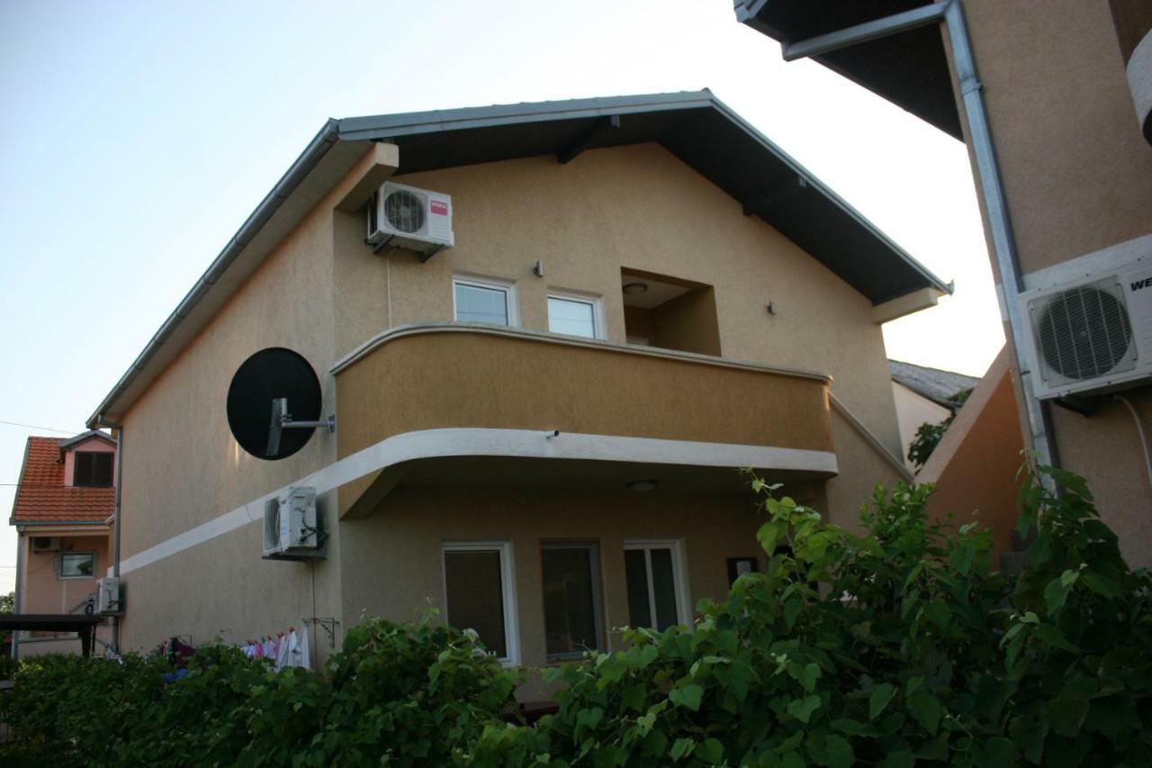 Apartments Emerald Ulcinj Ngoại thất bức ảnh